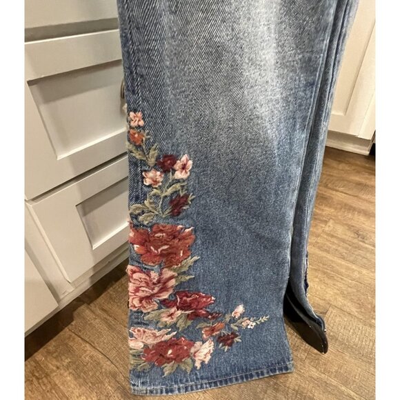 Free People Driftwood Jumpsuit Womens Medium NWT Embroidered Denim Wash Flared - Picture 4 of 10